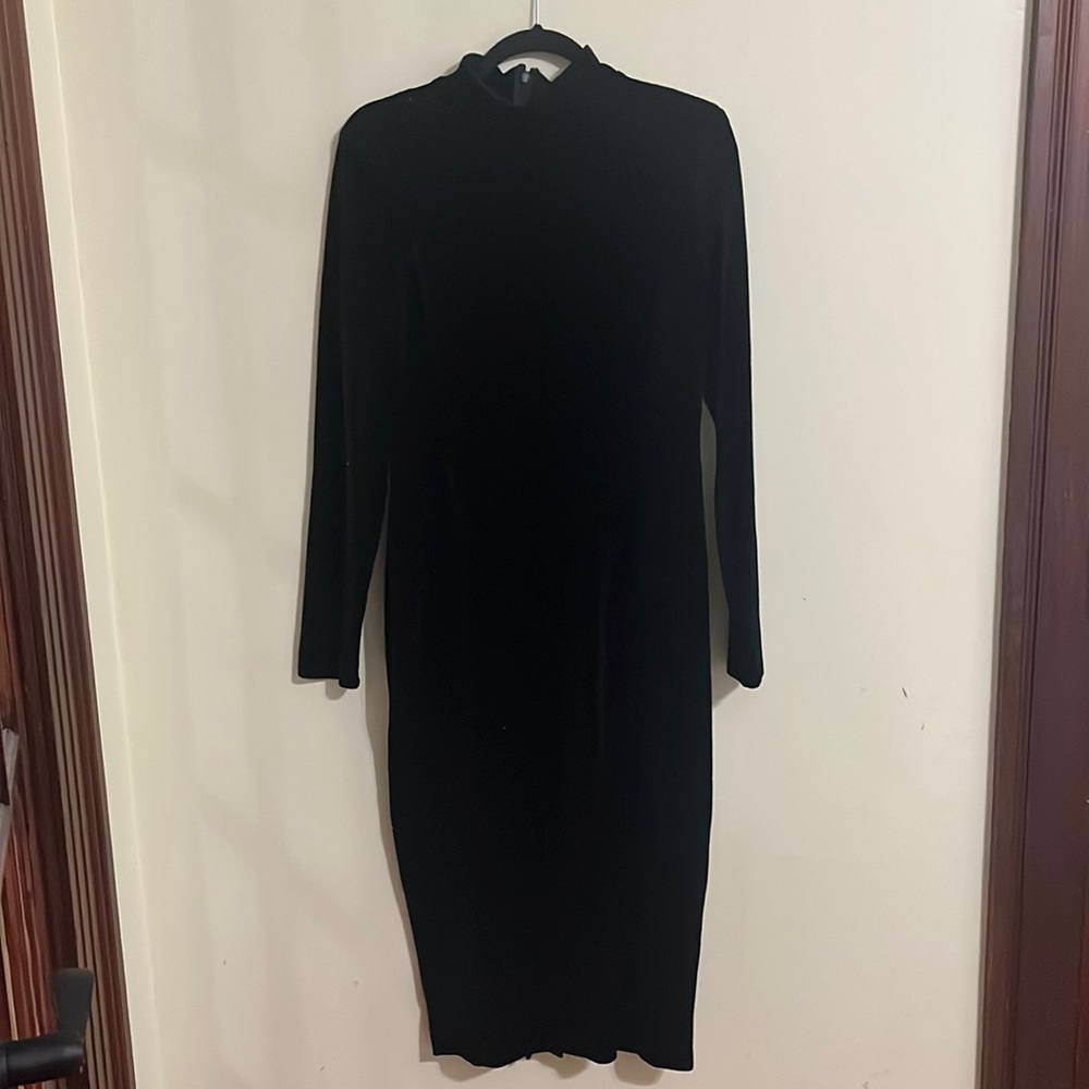 NWT Express Black Velvet mock neck MIDI Dress